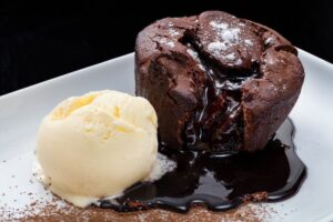 Lava Cake Coklat Yang Lumer dan Lebut di Mulut, Berikut Resep Mudahnya di 2023!